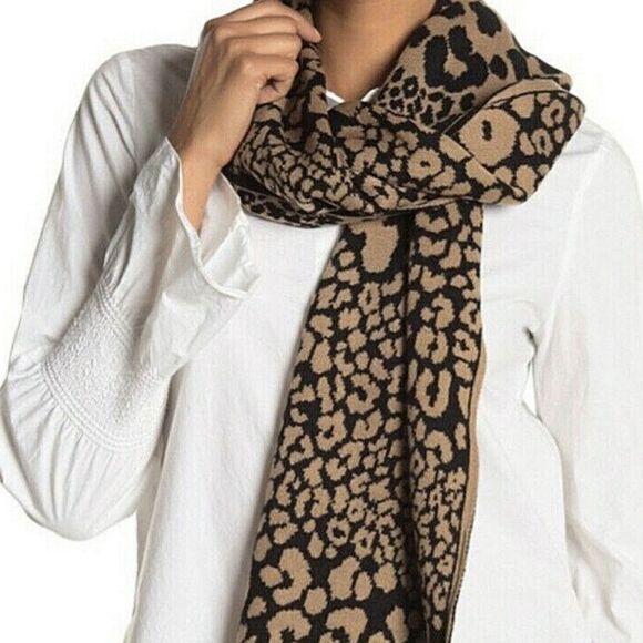 Michael Kors Cheetah Print Scarf - Picture 1 of 5